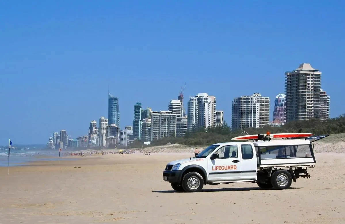 Beach Life At Peninsula Gold Coast Apartment