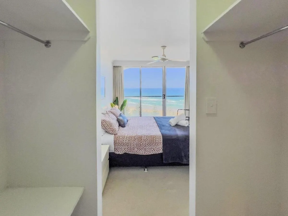 Apartment Beach Life At Peninsula Gold Coast Australia
